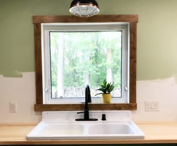 Old farmhouse enamel sink in our old house remodel